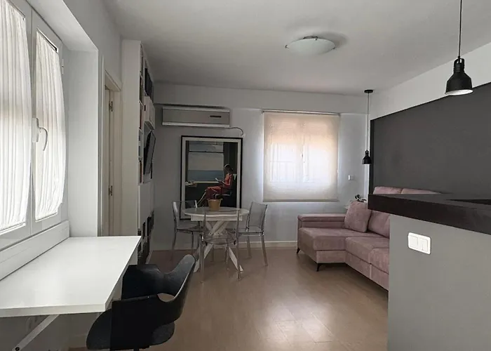 דירה San Basilio Bookish Place *